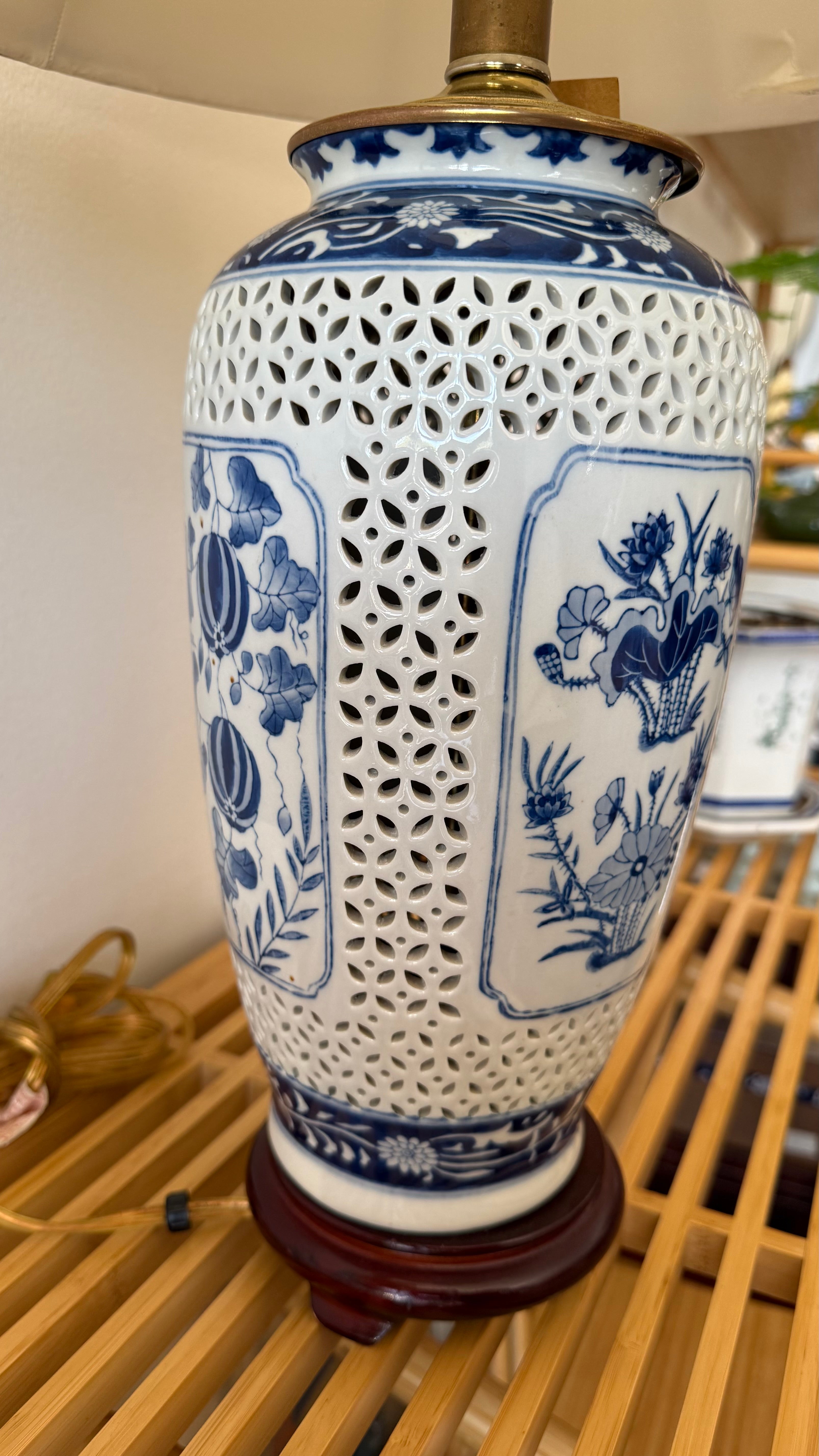 Blue And White Porcelain vase Table Lamp