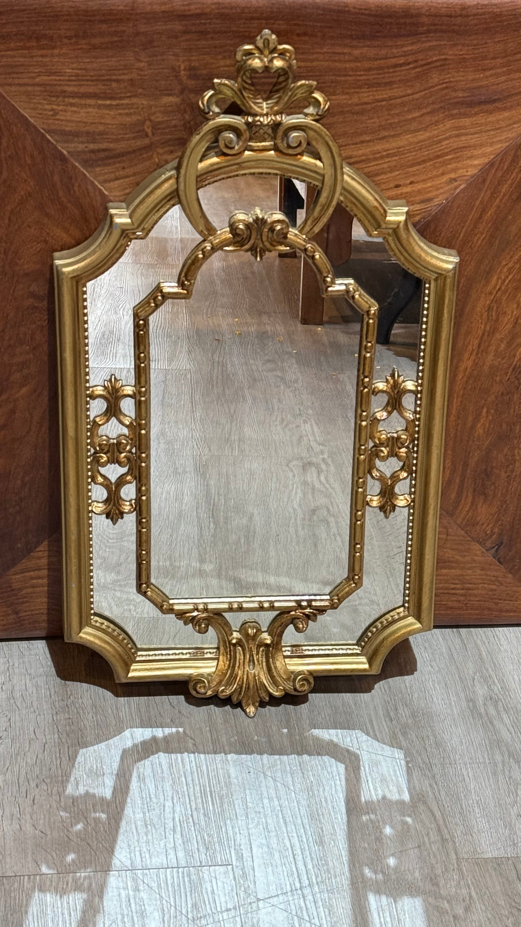 Italian Gilt Wood Wall Mirror