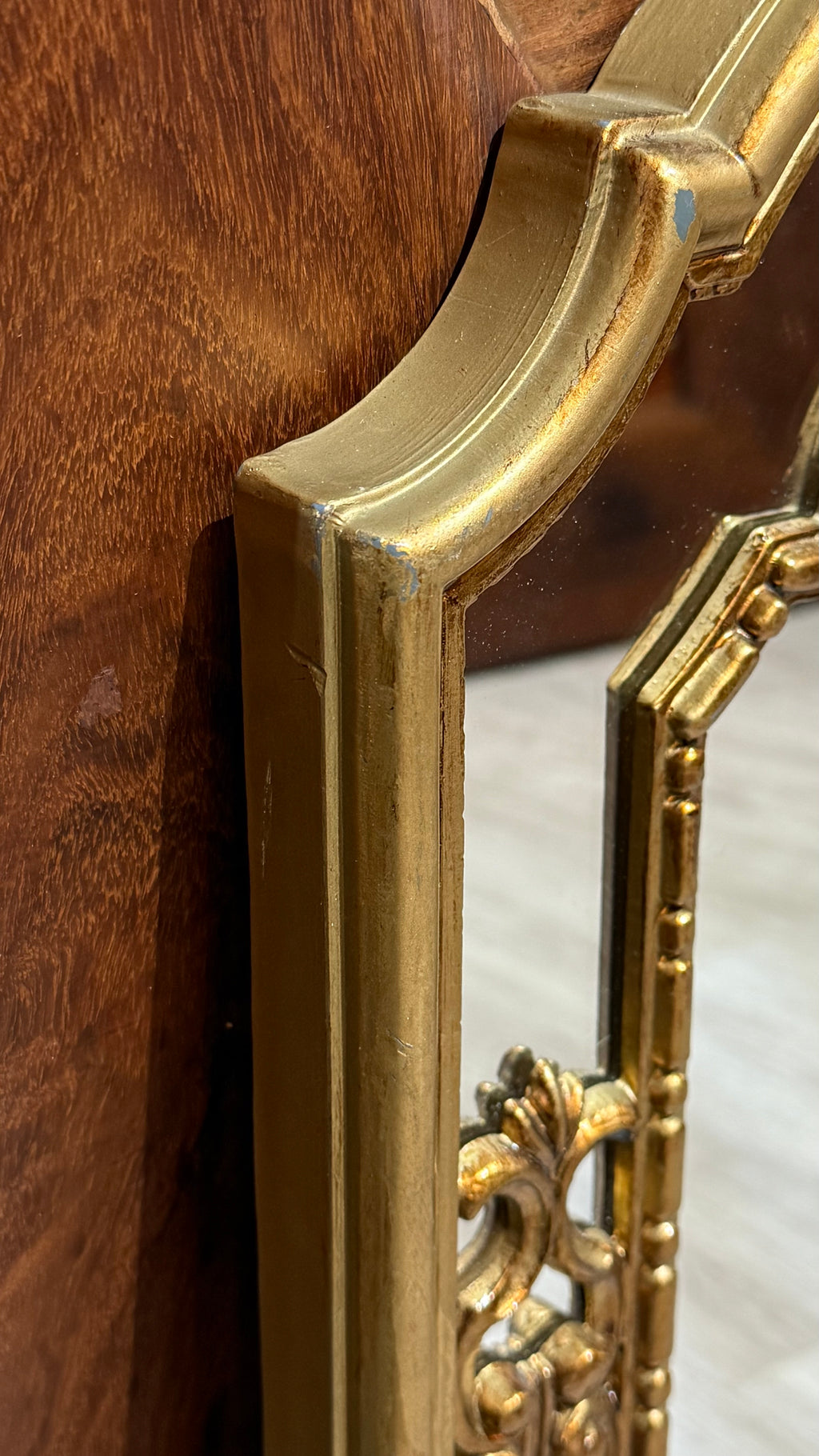 Italian Gilt Wood Wall Mirror