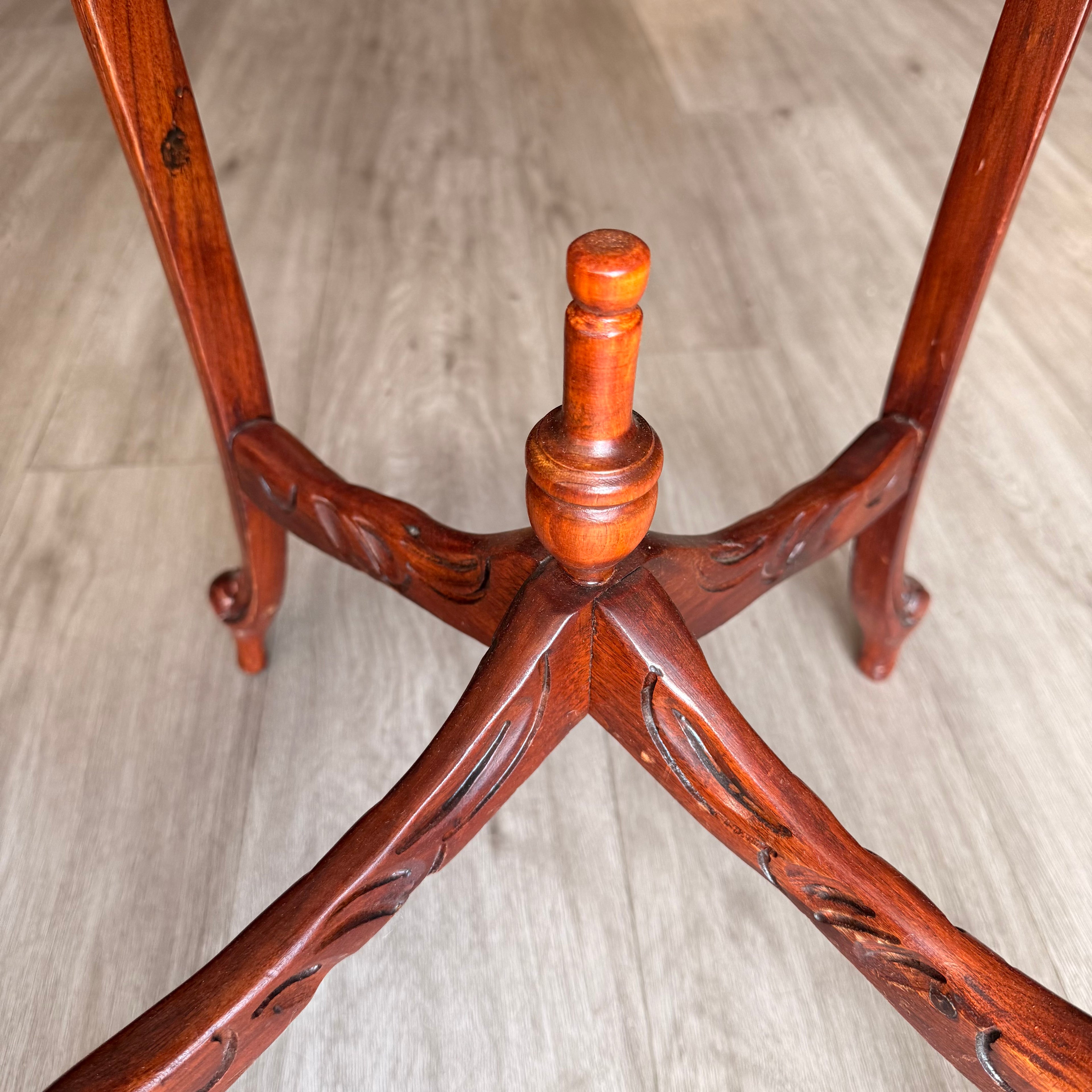 Vintage Chippendale Mahogany Carved Plant Stand/ Pedestal