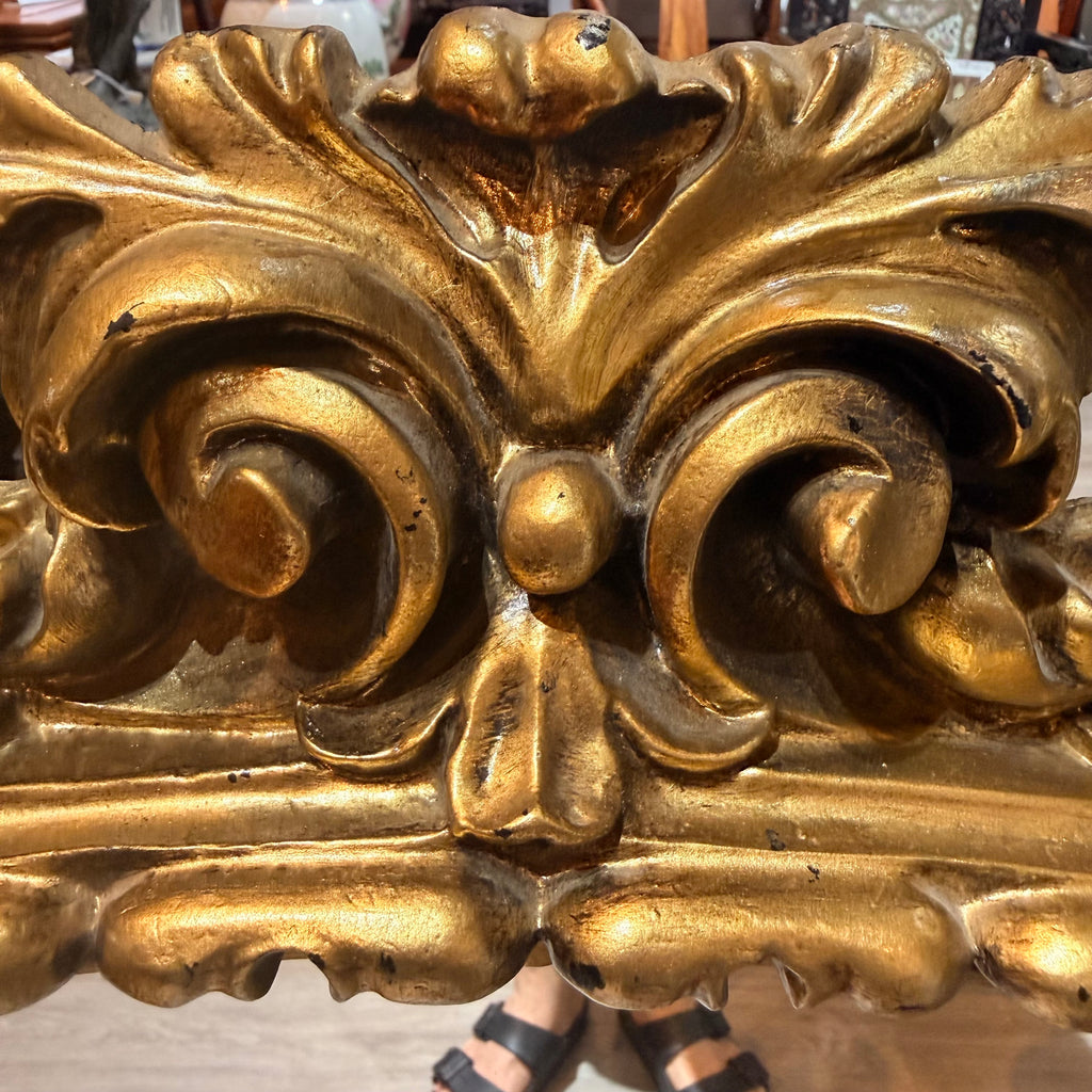 Ornate Giltwood Oval Mirror with Carved Scrollwork