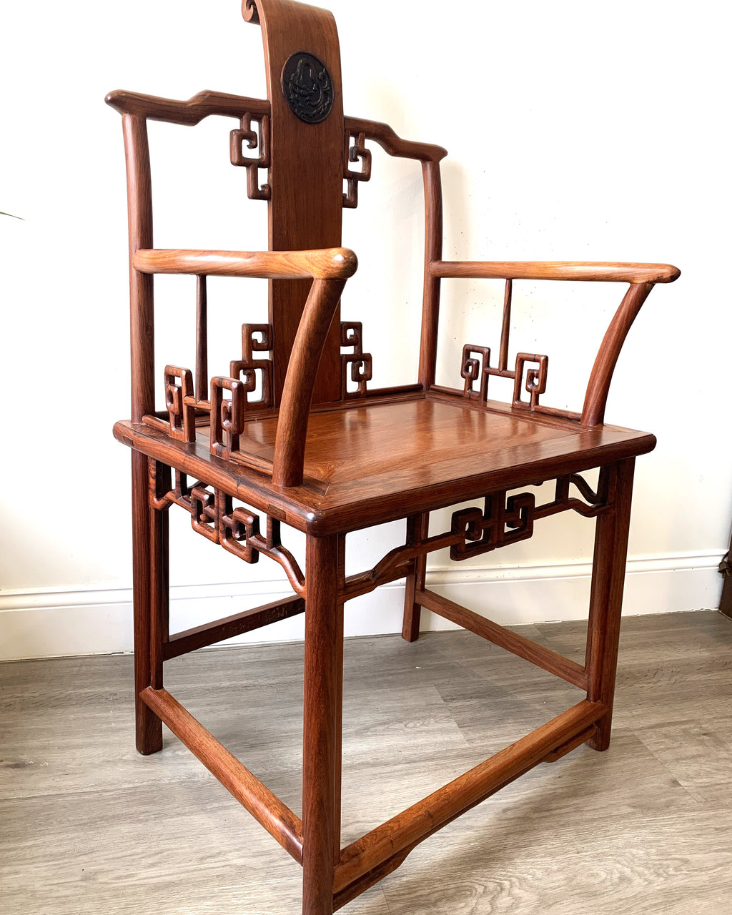 Vintage Rosewood Scroll  Tiashi Armchair Set
