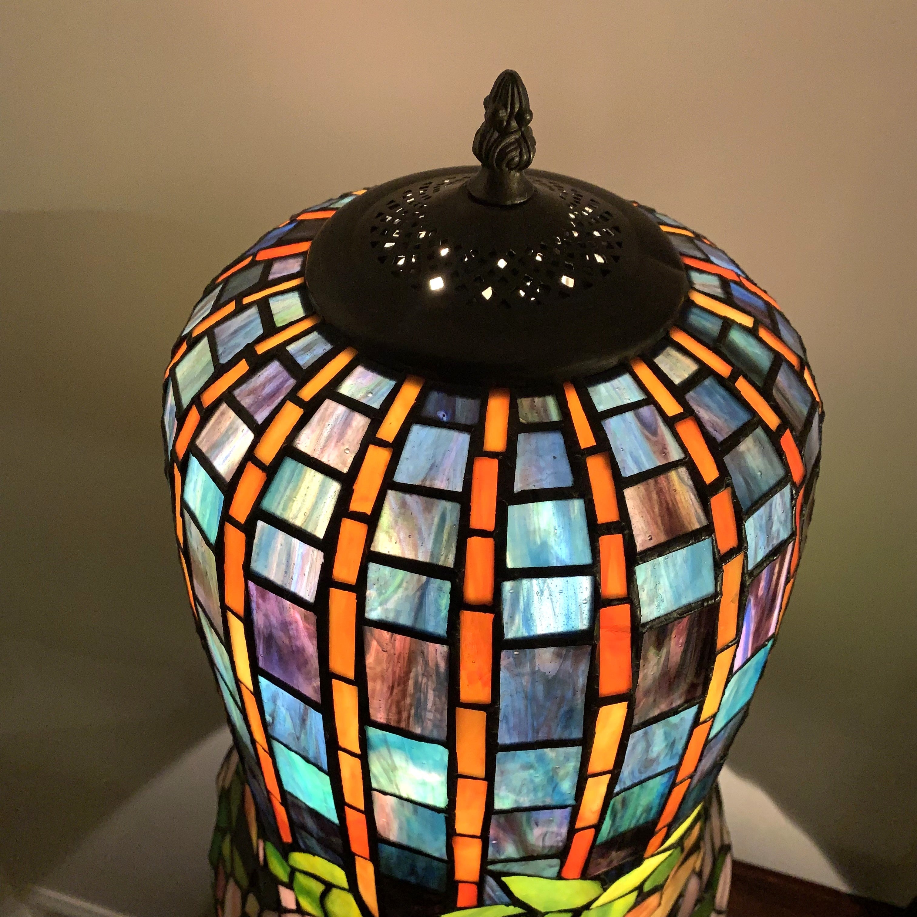 Vintage Tiffany Style Table Lamp